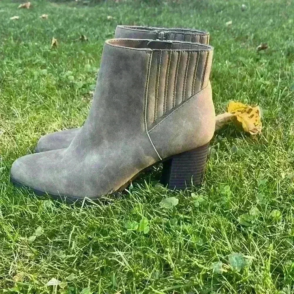 Brand New Kelly And Katie Heeled Boots